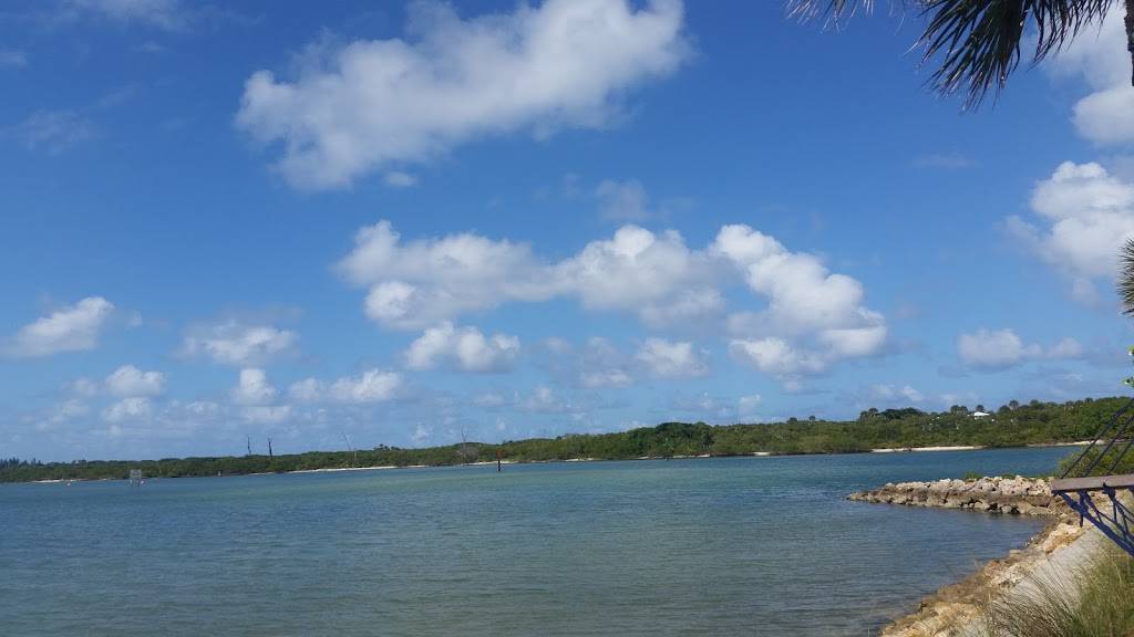 Jupiter Pointe Club and Marina | restaurant | 18753 SE Federal Hwy, Tequesta, FL 33469, USA | 5617462600 OR +1 561-746-2600