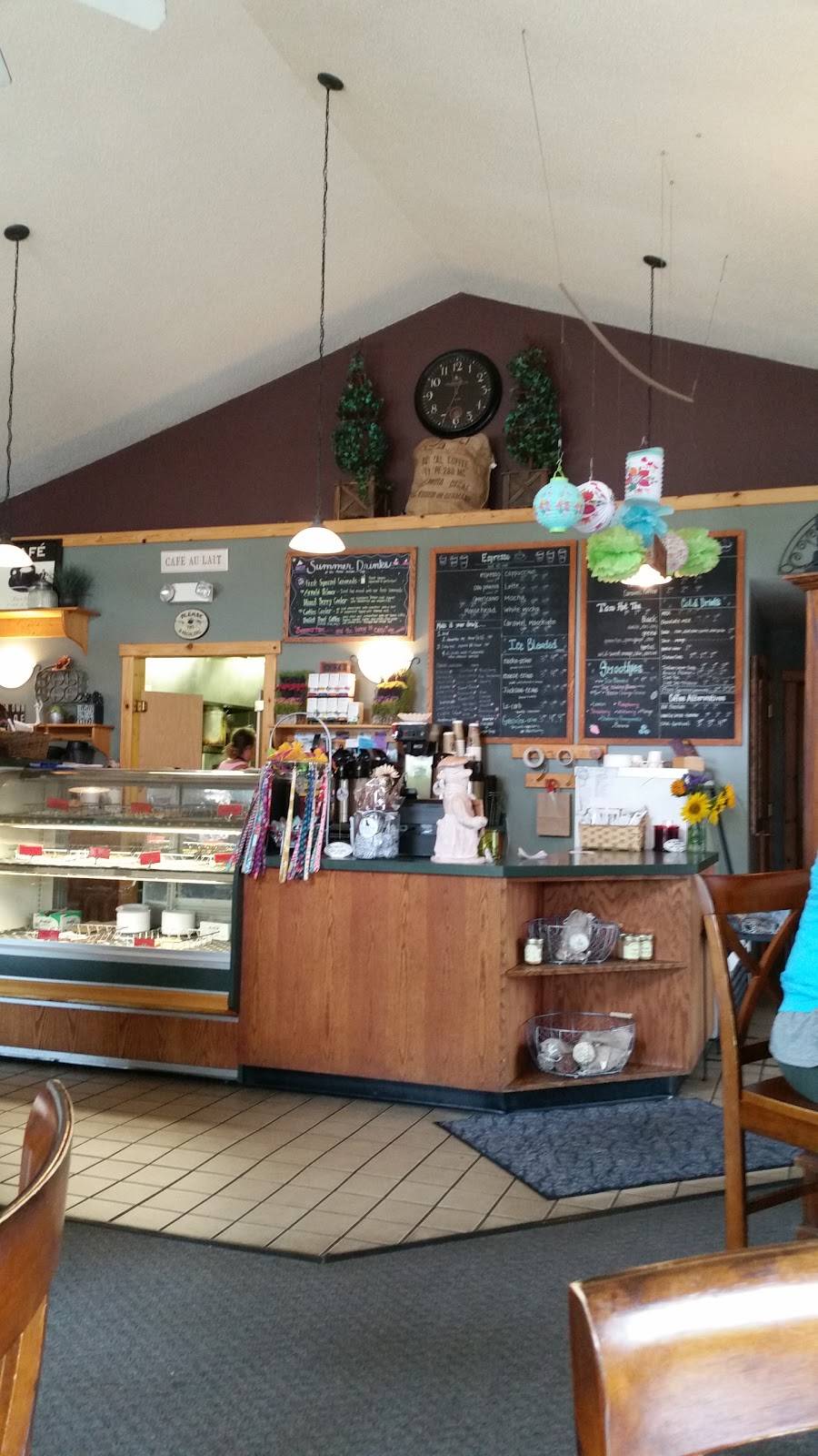 Moose Jackson Cafe | restaurant | 221 E A St #1, Iron Mountain, MI 49801, USA | 9067762233 OR +1 906-776-2233