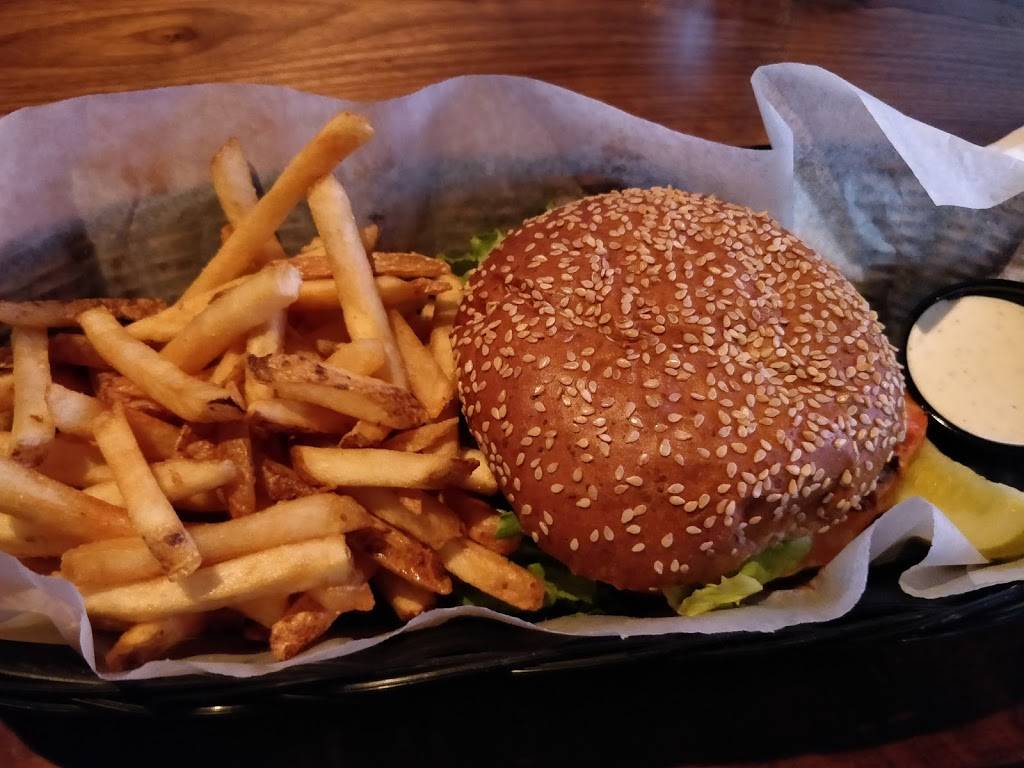 Nitty Gritty-Middleton | restaurant | 1021 N Gammon Rd, Middleton, WI 53562, USA | 6088336489 OR +1 608-833-6489