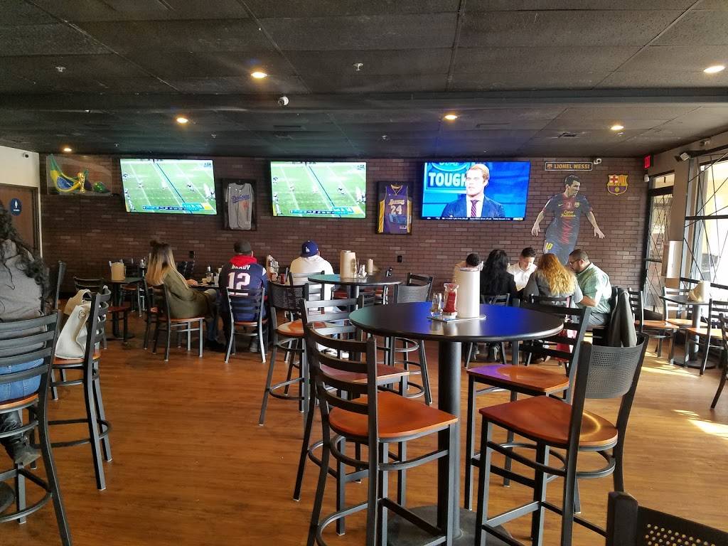 Chiki Chiki Wings and Sports | restaurant | 16312 Arrow Blvd, Fontana, CA 92335, USA | 9094293209 OR +1 909-429-3209