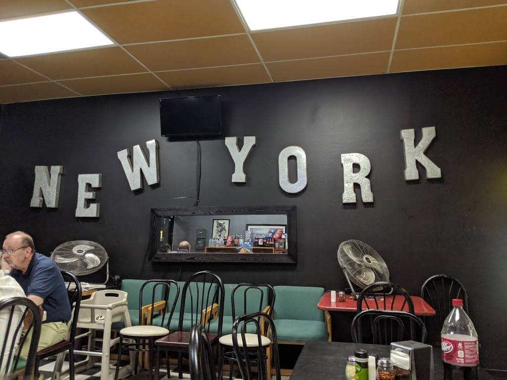 Hello Pizza | restaurant | 1071 Country Club Rd # C, El Paso, TX 79932, USA | 9154434110 OR +1 915-443-4110