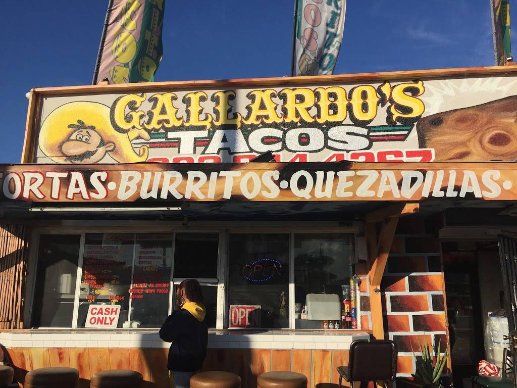 Gallardos Tacos | restaurant | 3923, 1501 Firestone Blvd, Los Angeles, CA 90001, USA | 3239444267 OR +1 323-944-4267