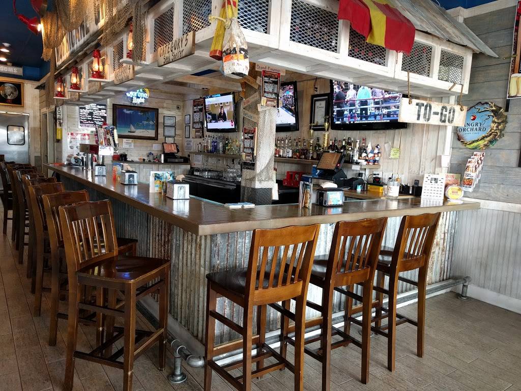 Hurricane Grill & Wings | restaurant | 3345 Hempstead Turnpike, Levittown, NY 11756, USA | 5165209464 OR +1 516-520-9464