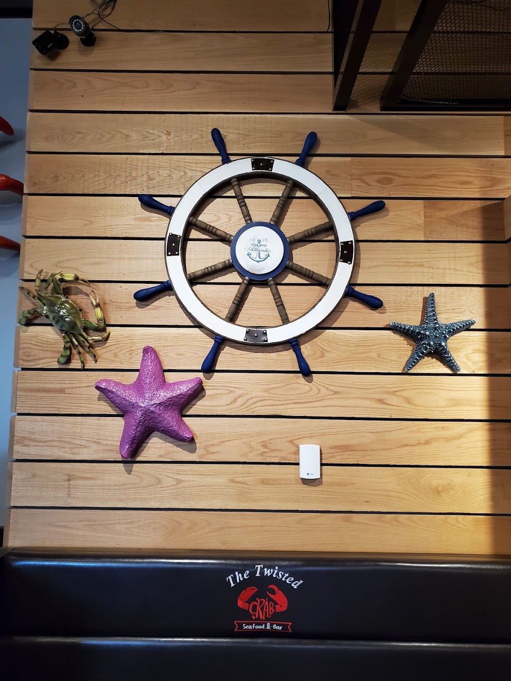 The Twisted Crab- Norfolk | restaurant | 420 Monticello Ave #130, Norfolk, VA 23510, USA | 7572268060 OR +1 757-226-8060