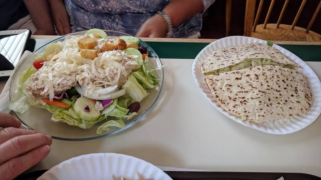 Pizza Chef | meal delivery | 394 Main St, New London, NH 03257, USA | 6035269201 OR +1 603-526-9201