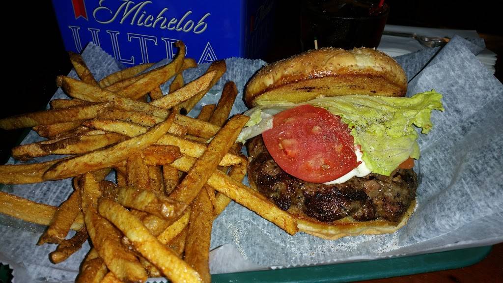 Four Horsemen | restaurant | 4452 Lewis Ave, Toledo, OH 43613, USA | 4196904767 OR +1 419-690-4767