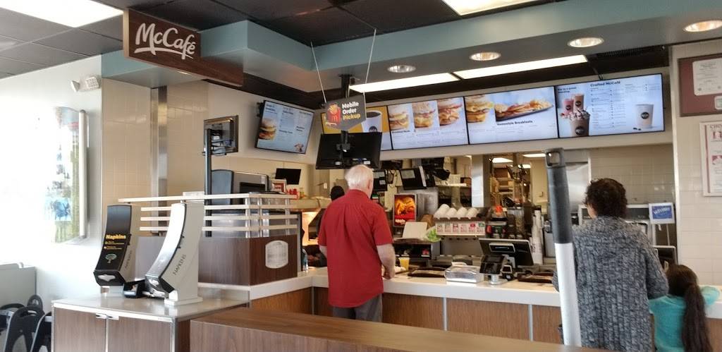 McDonalds | cafe | 2222 S Staples St, Corpus Christi, TX 78404, USA | 3618828289 OR +1 361-882-8289