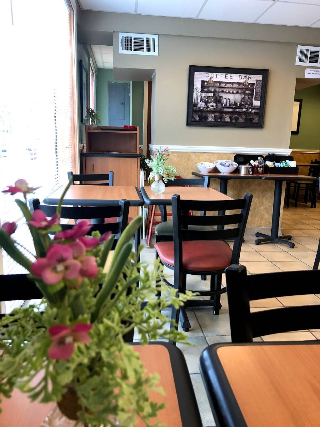 Bevec’s Cafe | restaurant | 876 Lakeland Dr, Jackson, MS 39216, USA | 7695244609 OR +1 769-524-4609