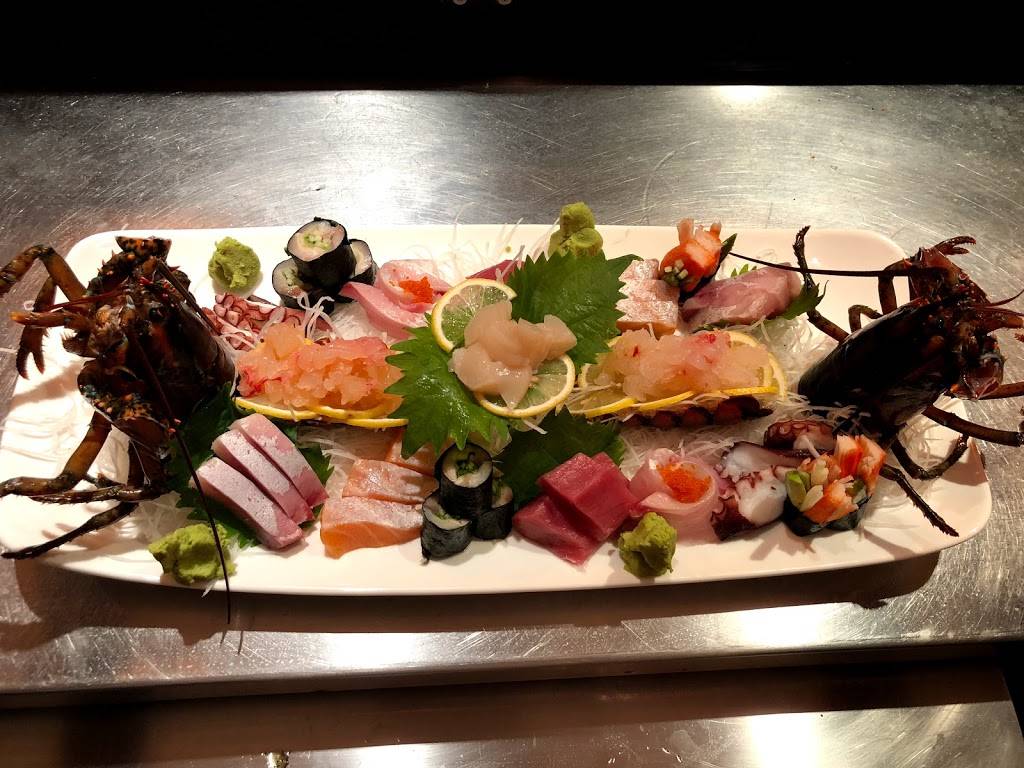 Takumi Sushi & Hibachi | restaurant | 197 Daniel Webster Hwy, Nashua, NH 03060, USA | 6038911717 OR +1 603-891-1717