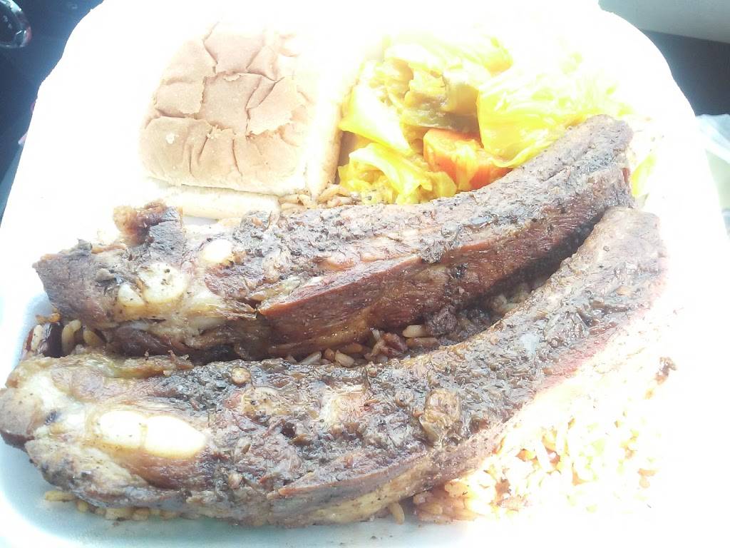 Cocoas Oxtails & Jerk | restaurant | 3701 Statesville Ave, Charlotte, NC 28206, USA | 9809496917 OR +1 980-949-6917