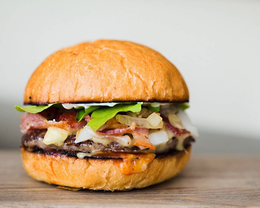 THE CUT Handcrafted Burgers | restaurant | 3831 Alton Pkwy #C, Irvine, CA 92606, USA | 9493333434 OR +1 949-333-3434