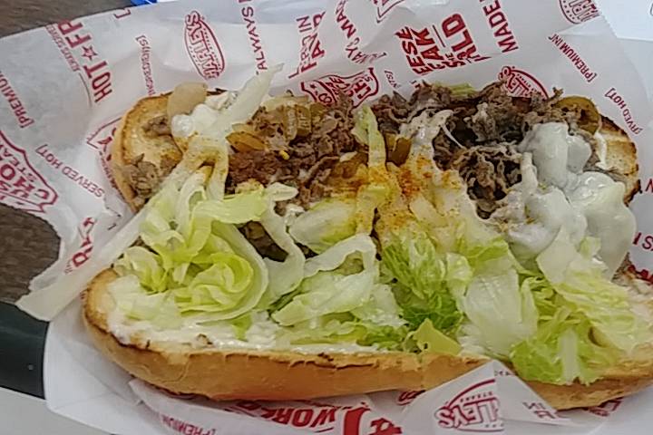 Charleys Philly Steaks | restaurant | 1910 Wells Rd Spc VC-04, Orange Park, FL 32073, USA | 9045794732 OR +1 904-579-4732