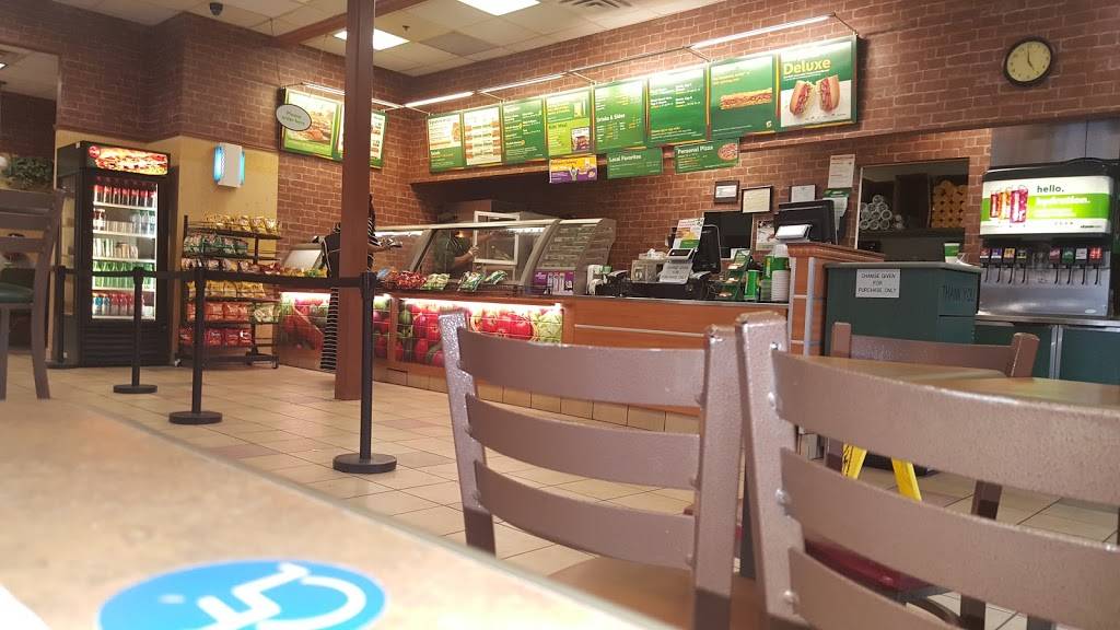 Subway Restaurants | restaurant | 1001 Jones St, Fort Worth, TX 76102, USA | 8178109694 OR +1 817-810-9694