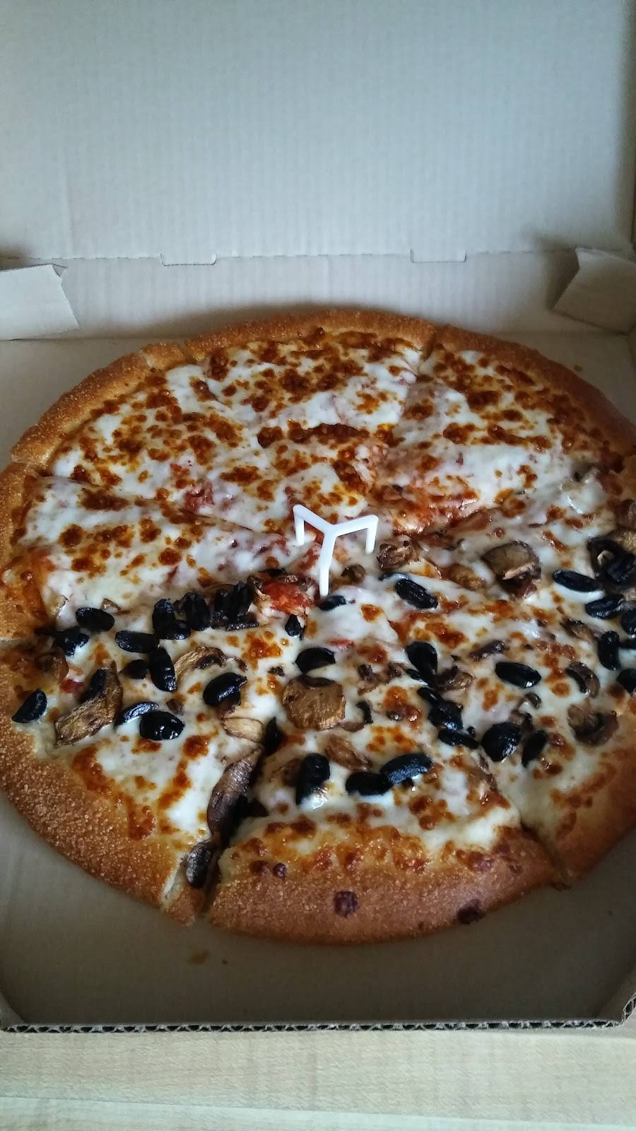 Pizza Hut | restaurant | 7957 Golf Rd, Morton Grove, IL 60053, USA | 8479660153 OR +1 847-966-0153