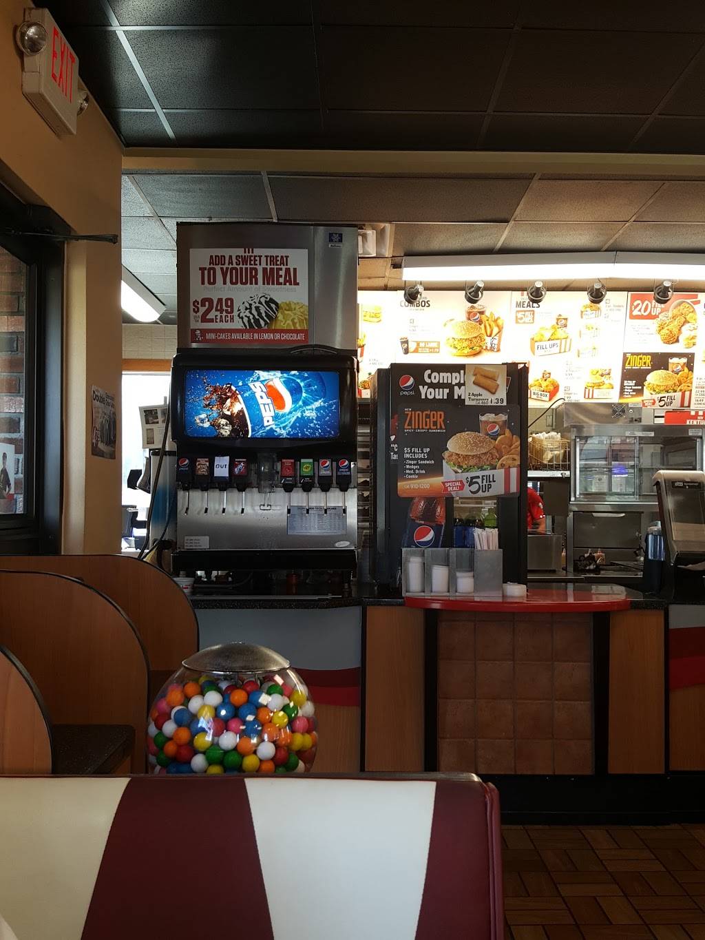 KFC | restaurant | 468 Brick Blvd, Brick, NJ 08723, USA | 7324771440 OR +1 732-477-1440