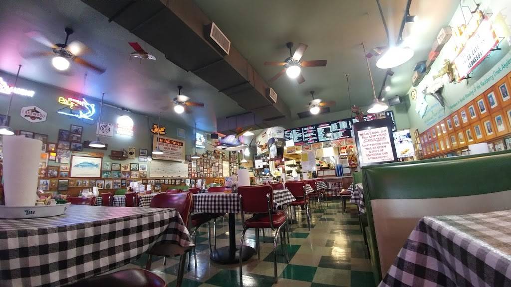 Flying Fish | restaurant | 6126 Luther Ln, Dallas, TX 75225, USA | 2146963474 OR +1 214-696-3474