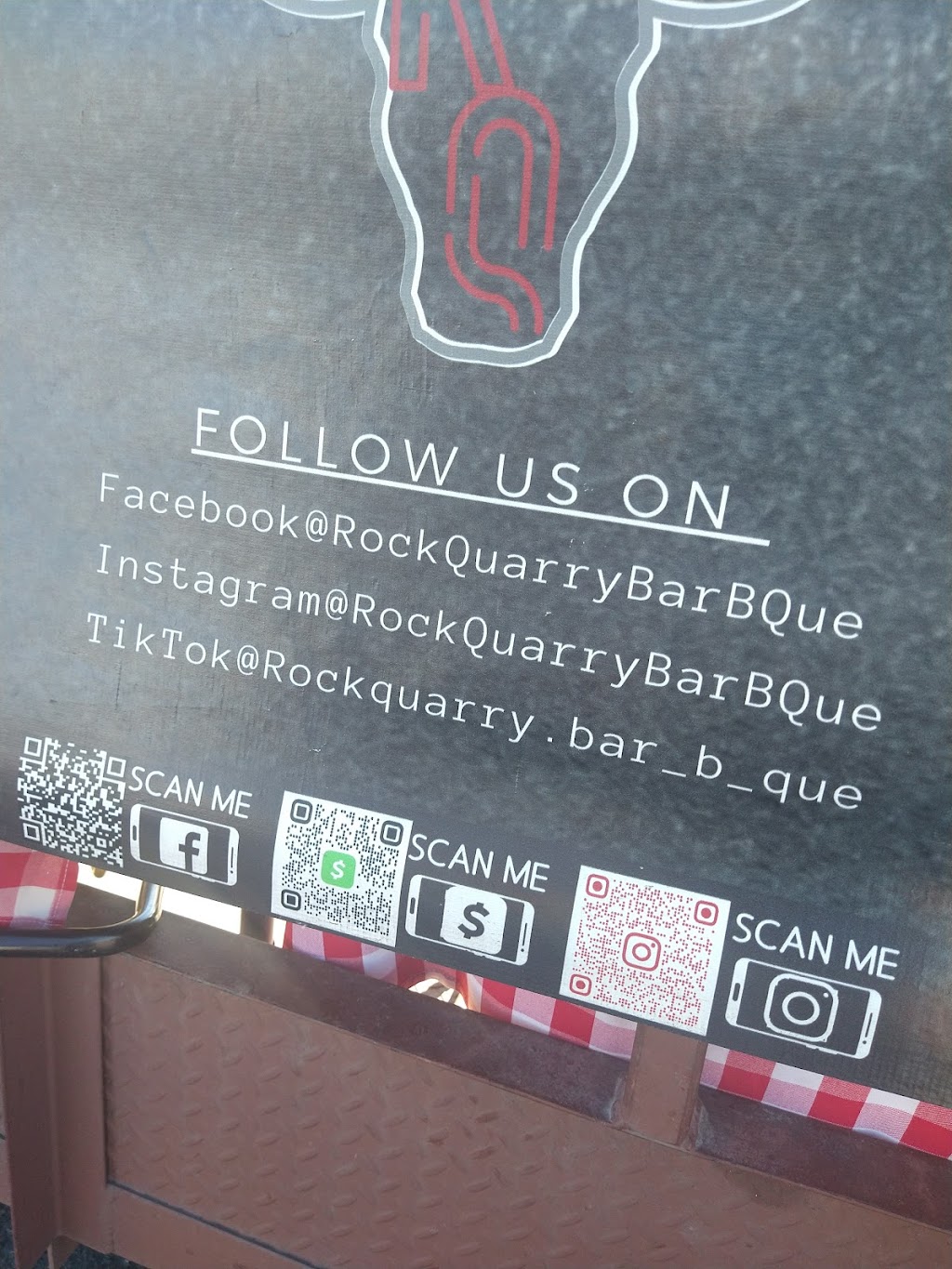 Rock Quarry Bar-B-Que | restaurant | 3903 Eisenhauer Rd, San Antonio, TX 78218, USA | 2104493489 OR +1 210-449-3489