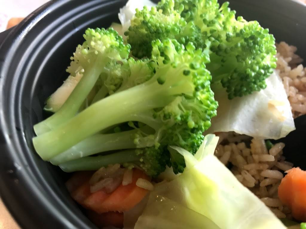 Panda Express | restaurant | 3714 39th Ave Dr, Moline, IL 61265, USA | 3097577627 OR +1 309-757-7627