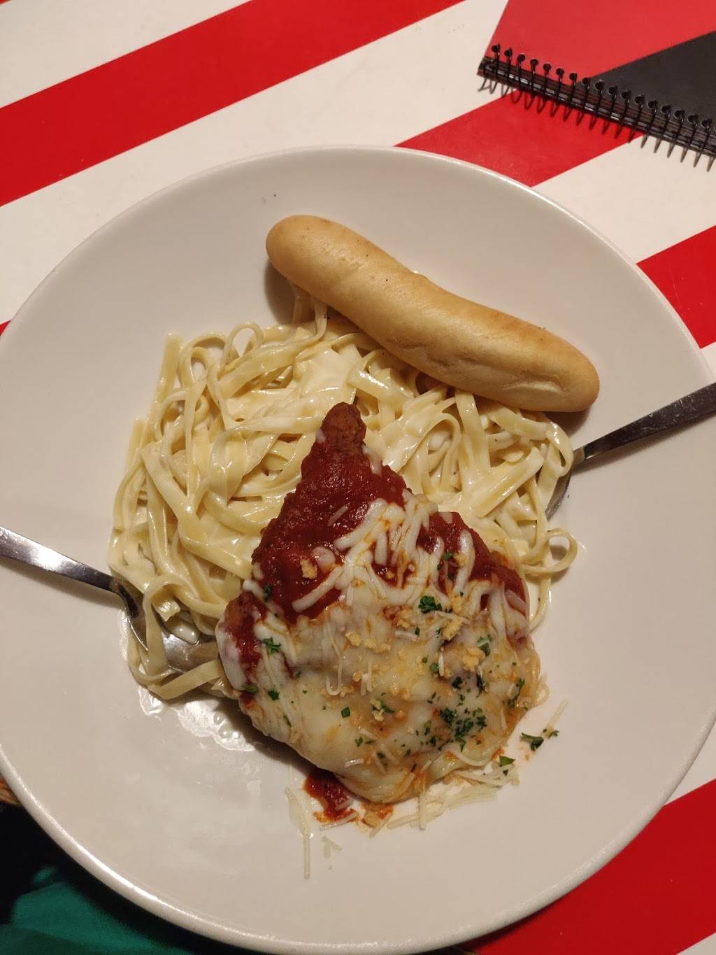 TGI Fridays | restaurant | 601 Anton Blvd, Costa Mesa, CA 92626, USA | 7145402227 OR +1 714-540-2227