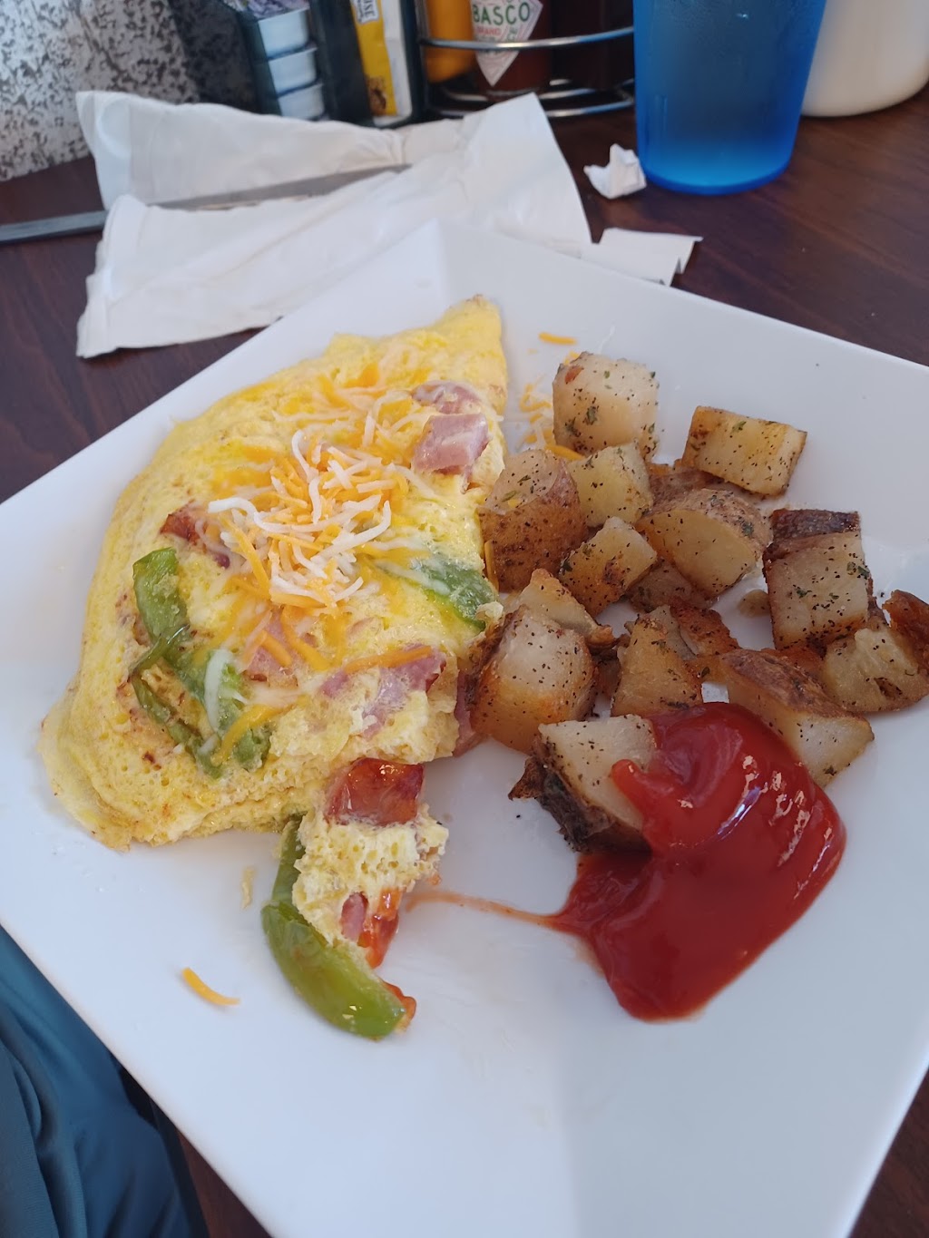 Cattlemens Cafe & Catering | restaurant | 435 Highway 6 And 50, Fruita, CO 81521, USA | 9708587264 OR +1 970-858-7264