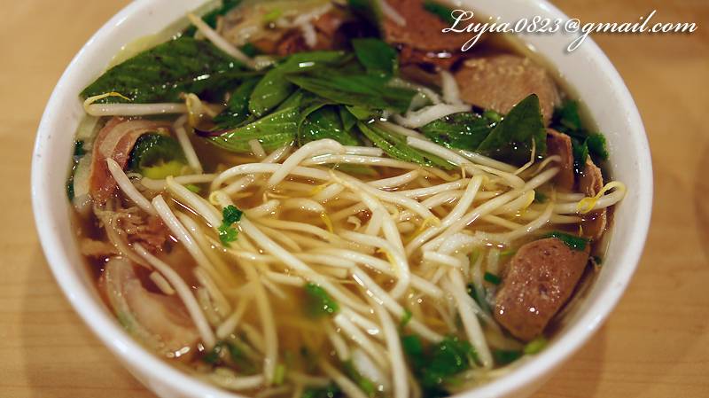 House of Pho | restaurant | 1066 E El Camino Real, Sunnyvale, CA 94087, USA | 4082608410 OR +1 408-260-8410