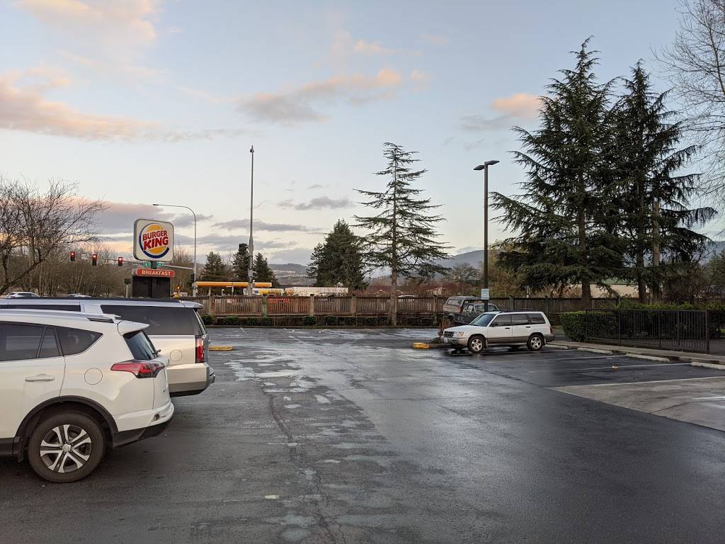 Burger King | restaurant | 1705 NW Gilman Blvd, Issaquah, WA 98027, USA | 4253925011 OR +1 425-392-5011