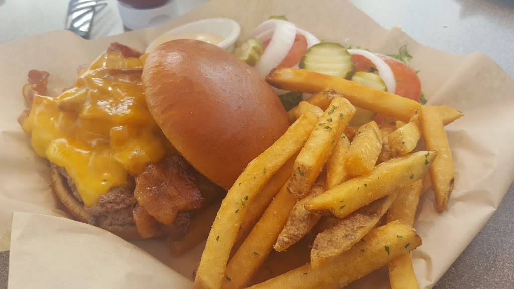 Primanti Bros. | restaurant | 9646 E US Hwy 36, Avon, IN 46123, USA | 3172929052 OR +1 317-292-9052