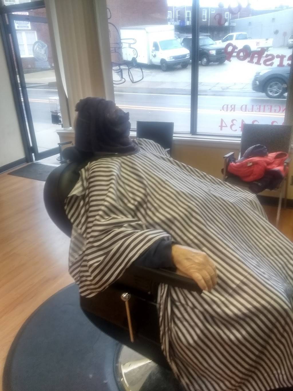 Jamaica Finga Licking Kitchen | restaurant | 24 S Springfield Rd, Clifton Heights, PA 19018, USA | 6106222741 OR +1 610-622-2741