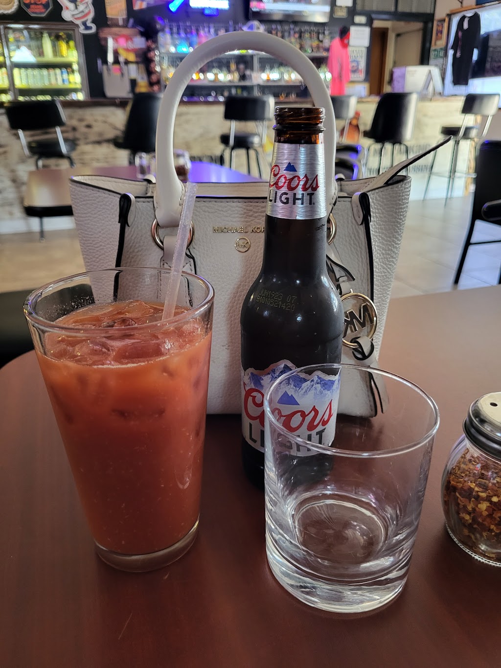 Salinas, LLC | restaurant | 1007 Gilbert St, Charles City, IA 50616, USA | 6417151225 OR +1 641-715-1225