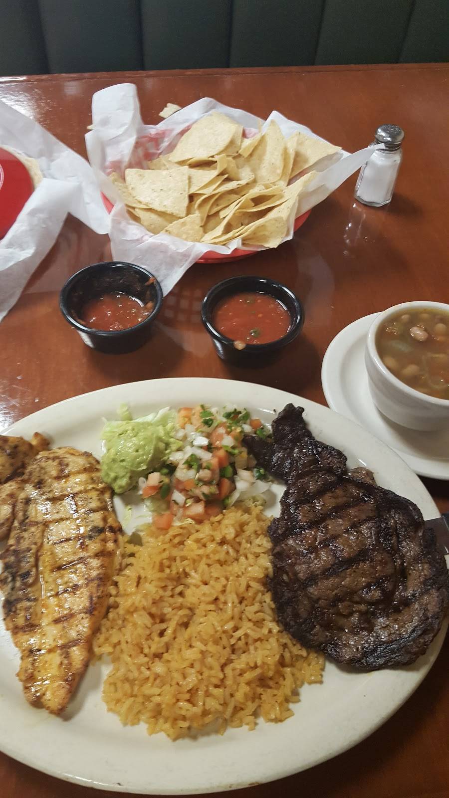 Martinez Restaurant | restaurant | 901 Gross Rd, Mesquite, TX 75149, USA | 9722887772 OR +1 972-288-7772