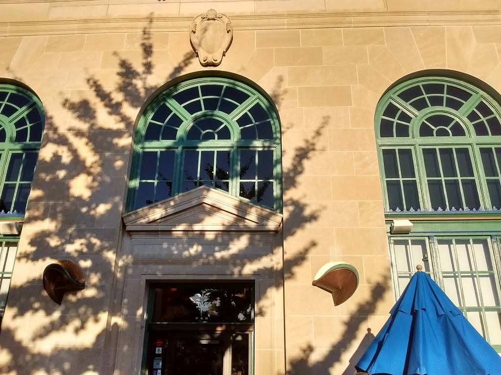 Starbucks | cafe | 647 Massachusetts St, Lawrence, KS 66044, USA | 7858320300 OR +1 785-832-0300