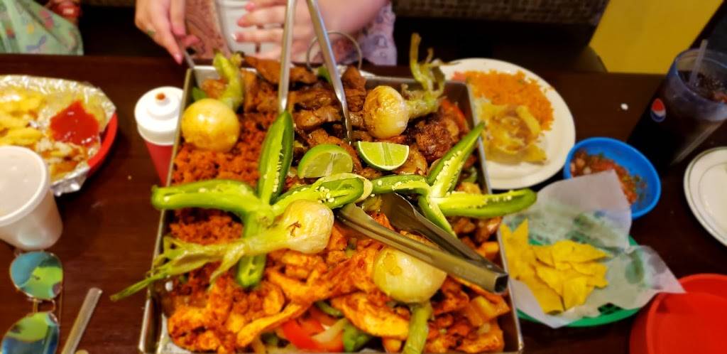 Casa Del Tequila | restaurant | 525 N Peters Ave #4, Fond du Lac, WI 54937, USA | 9209333797 OR +1 920-933-3797