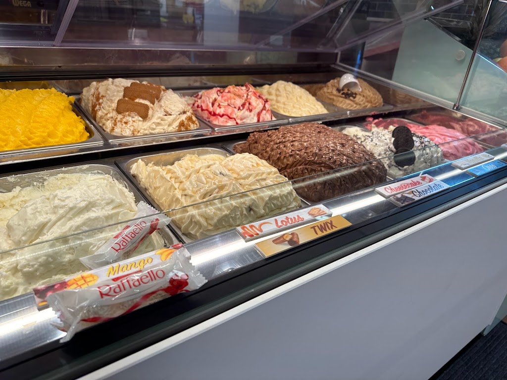 Melt n Dip - Gelato & Crepe | cafe | 4416 E New York St, Aurora, IL 60504, USA | 3312125182 OR +1 331-212-5182