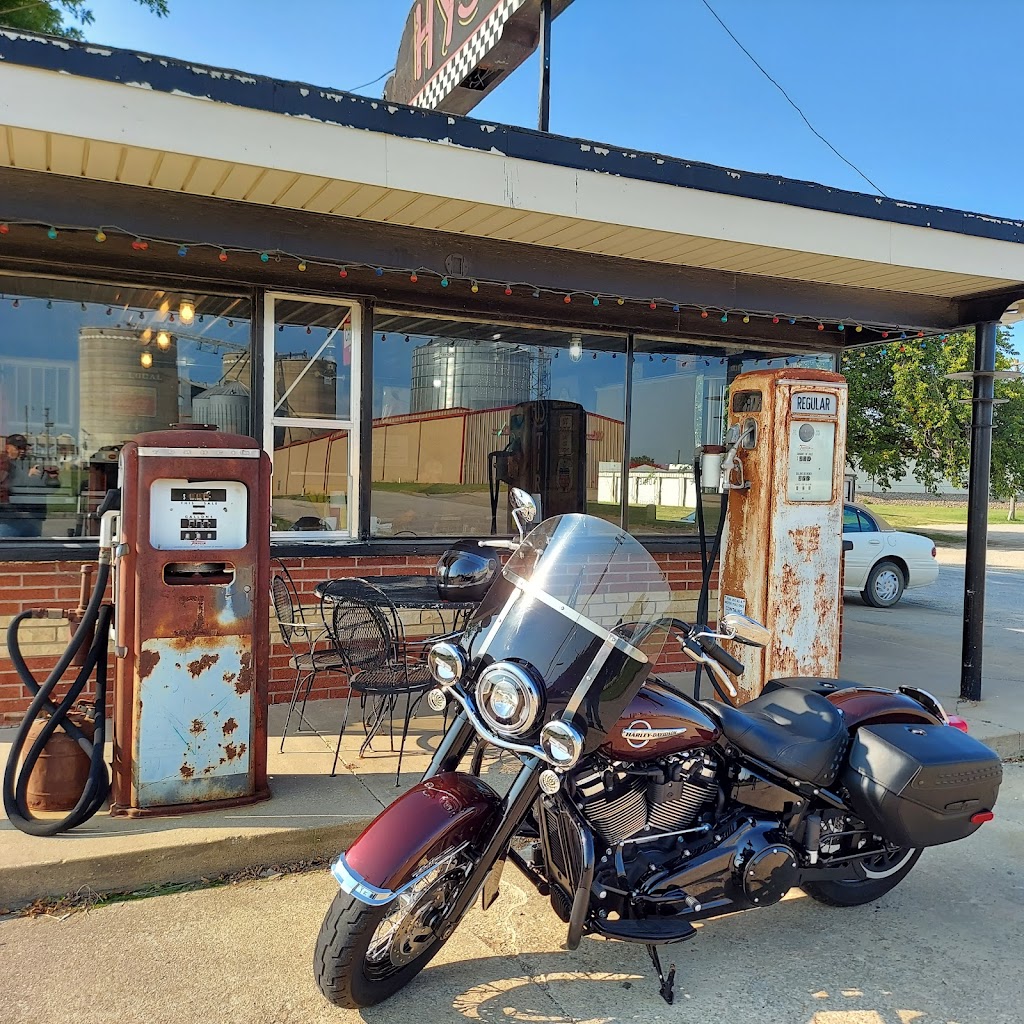 Hys Filling Station | restaurant | 700 W Mary St, Yates Center, KS 66783, USA | 6206259001 OR +1 620-625-9001
