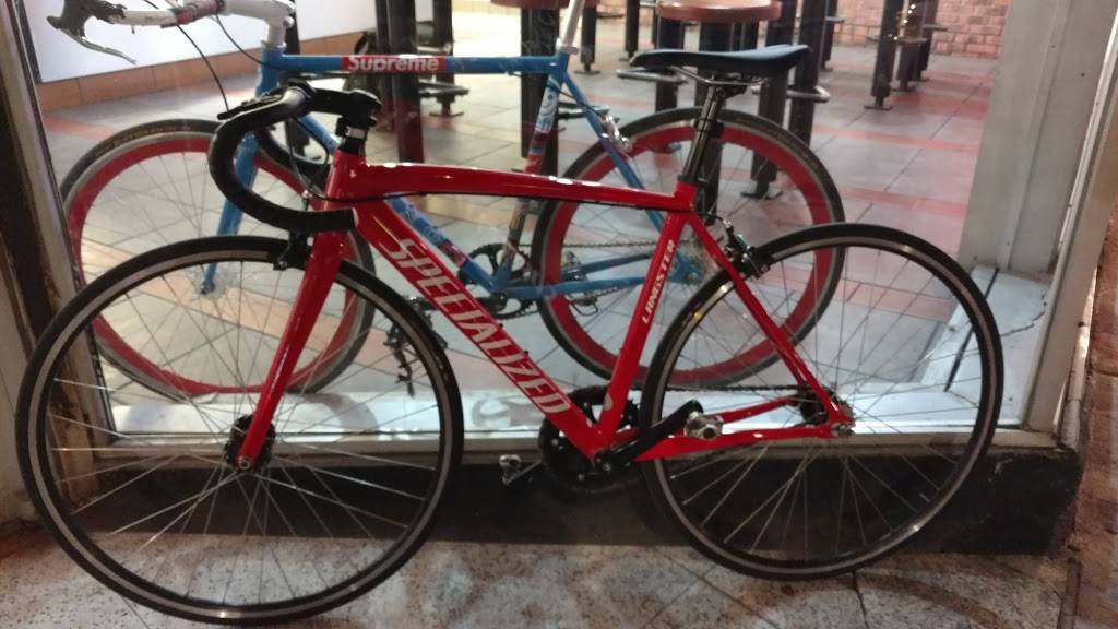 Jimmy Johns | meal delivery | 2336 W Lawrence Ave, Chicago, IL 60625, USA | 7737285598 OR +1 773-728-5598