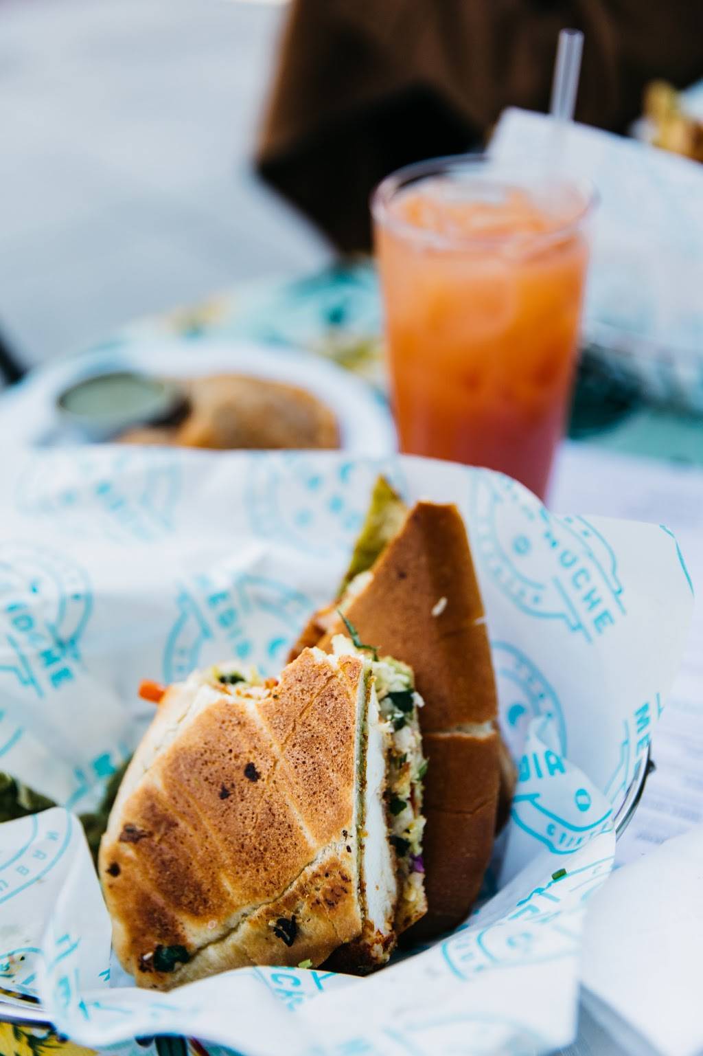 Media Noche | restaurant | 3465 19th St, San Francisco, CA 94110, USA | 4156553904 OR +1 415-655-3904