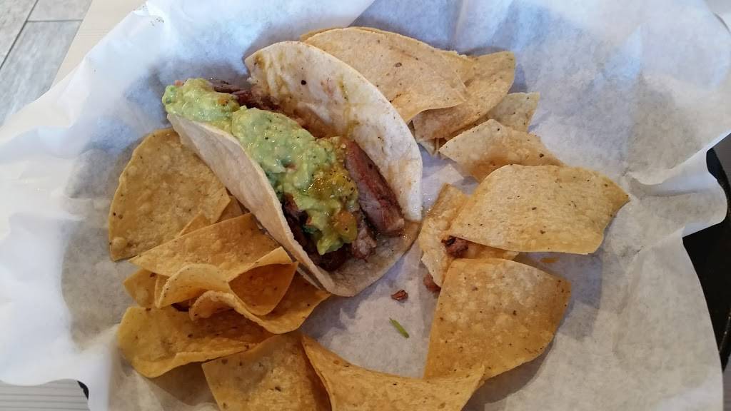 Chicken Lisas and Your Mexican Favorites | restaurant | 555 W Country Club Ln E, Escondido, CA 92026, USA | 7608498227 OR +1 760-849-8227