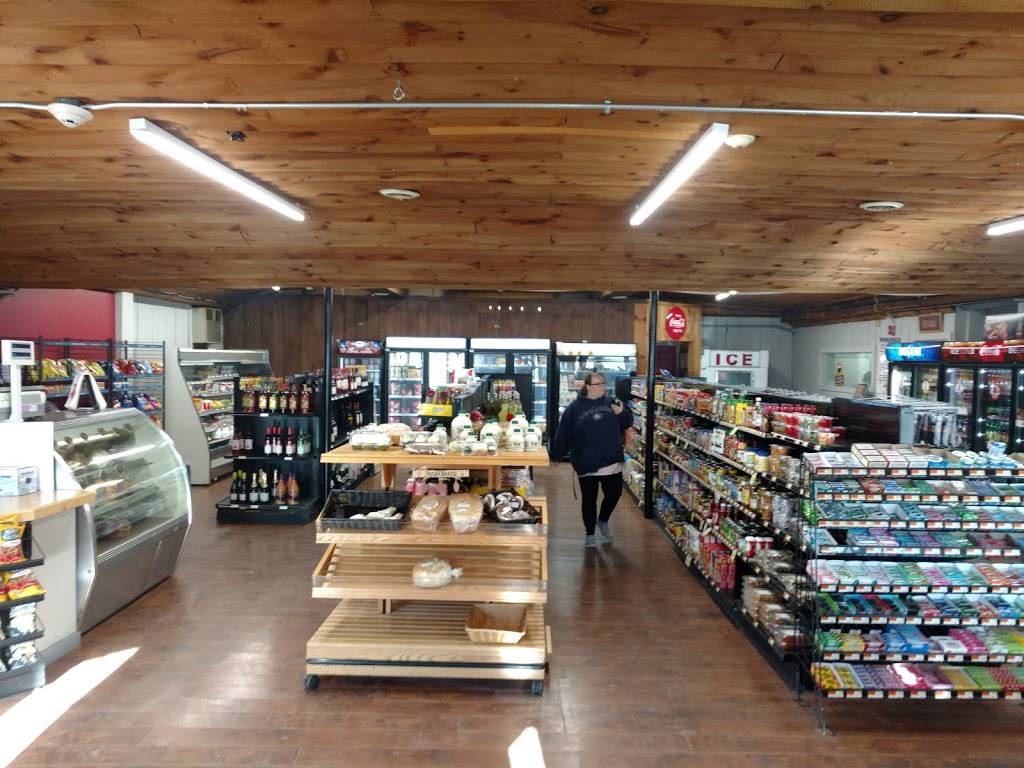 The Old Barnstead Country Store | meal takeaway | 107 Maple St, Center Barnstead, NH 03225, USA | 6032693000 OR +1 603-269-3000