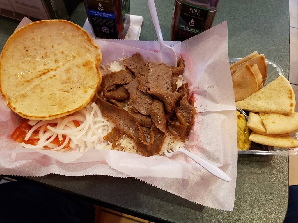 Kentro Gyros | restaurant | 229 N Washington St, Green Bay, WI 54301, USA | 9208840990 OR +1 920-884-0990