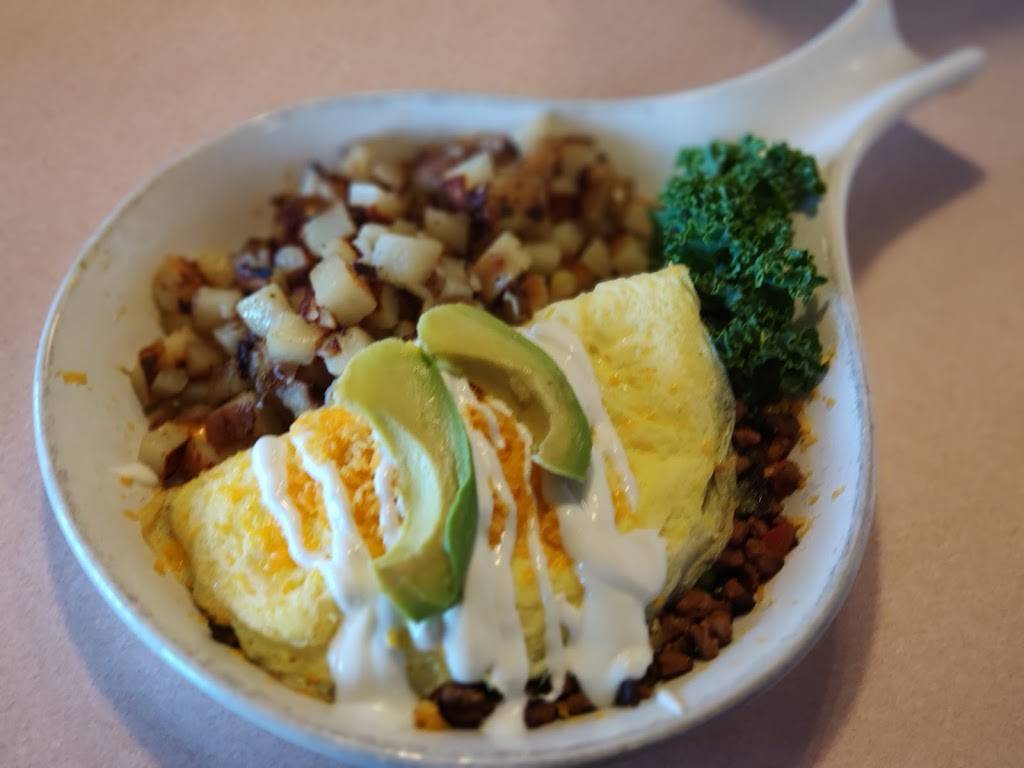 Country Waffles | restaurant | 845 W Pacheco Blvd, Los Banos, CA 93635, USA | 2098270805 OR +1 209-827-0805