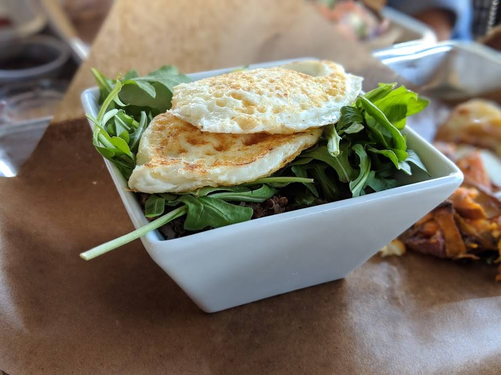 Blackberry Market | cafe | 401 N Main St, Glen Ellyn, IL 60137, USA | 6304749149 OR +1 630-474-9149