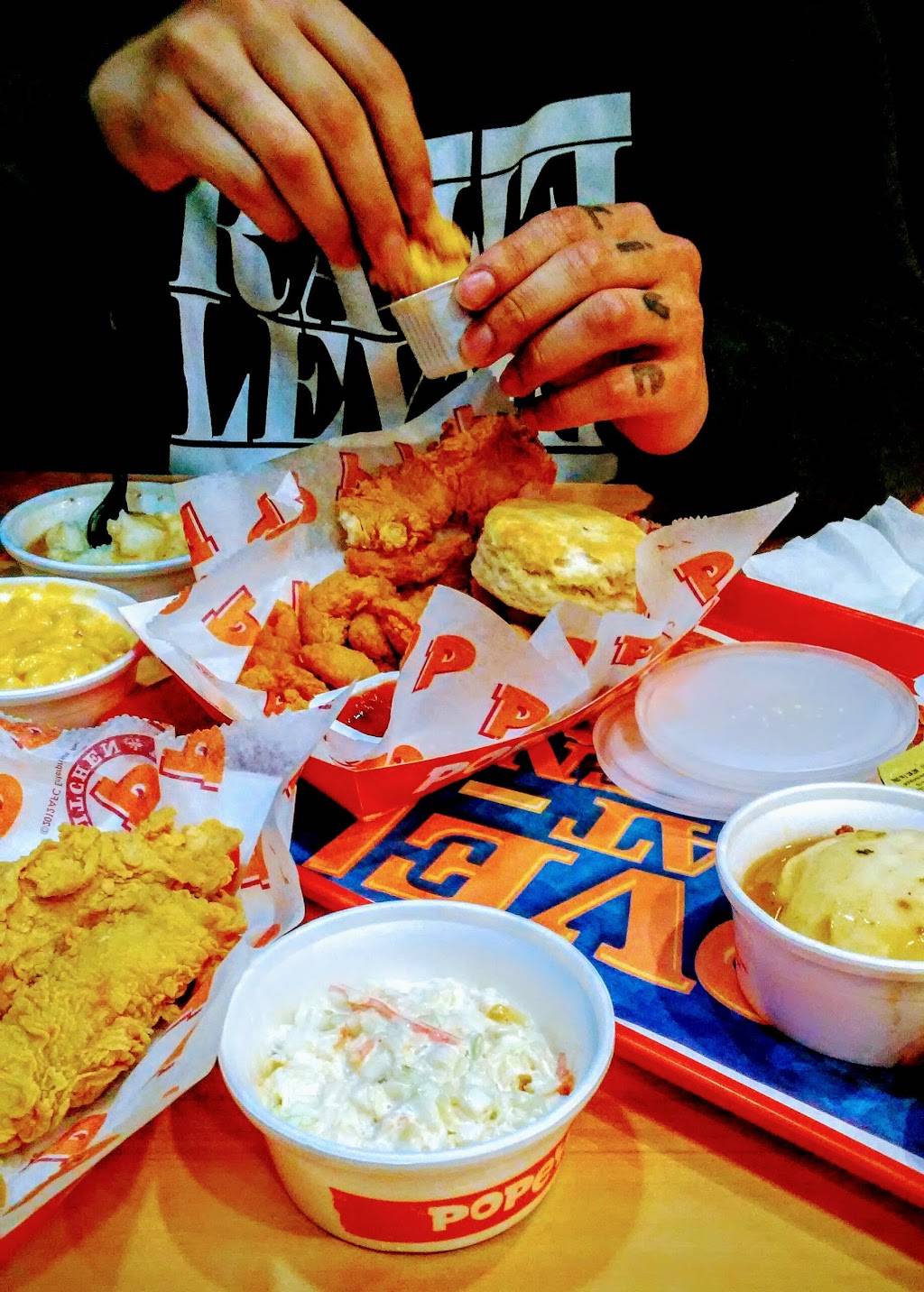 Popeyes Louisiana Kitchen | restaurant | 6948 Westminster Blvd, Westminster, CA 92683, USA | 7148924007 OR +1 714-892-4007