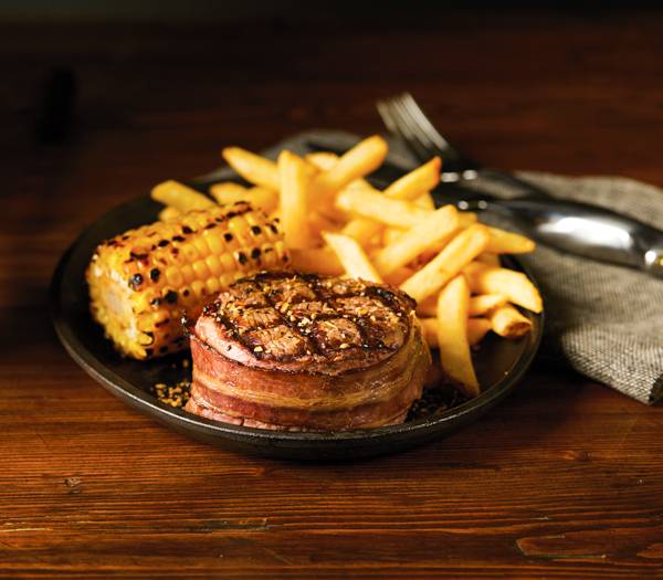 Chucks Roadhouse Bar & Grill | restaurant | 450 Holland St W, Bradford, ON L3Z 2A4, Canada | 9055510756 OR +1 905-551-0756