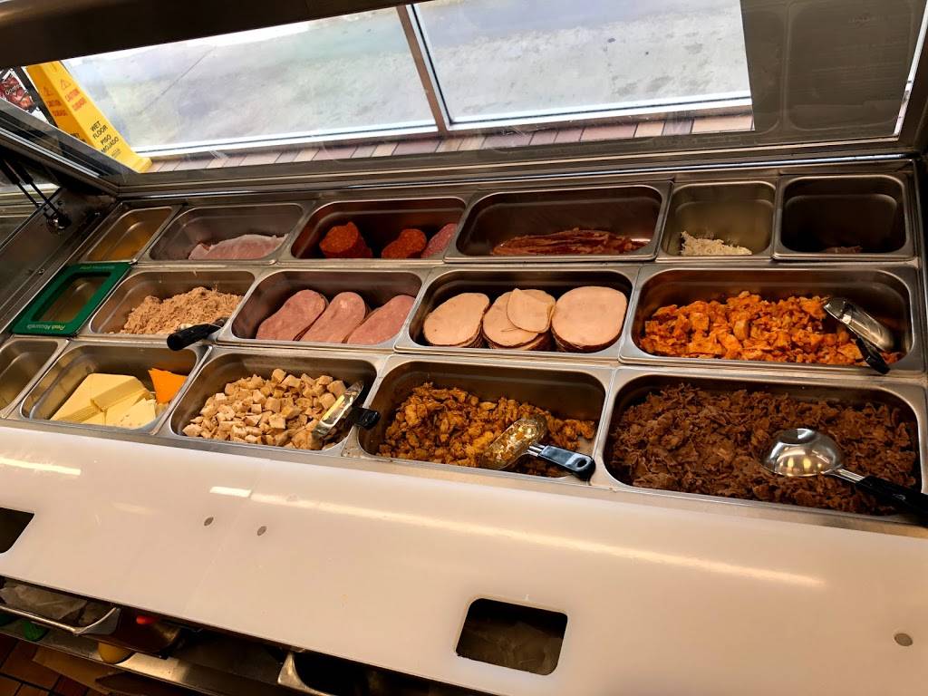 Subway | restaurant | 8608 Abercorn St A, Savannah, GA 31406, USA | 9129273328 OR +1 912-927-3328