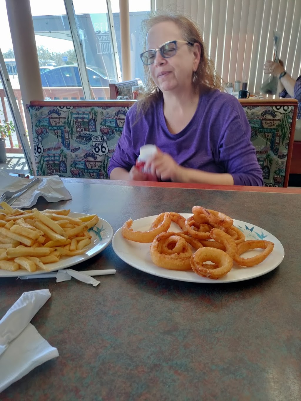 Los Hernandez Family Restaurant | restaurant | 600 S Pinellas Ave, Tarpon Springs, FL 34689, USA | 7279404878 OR +1 727-940-4878