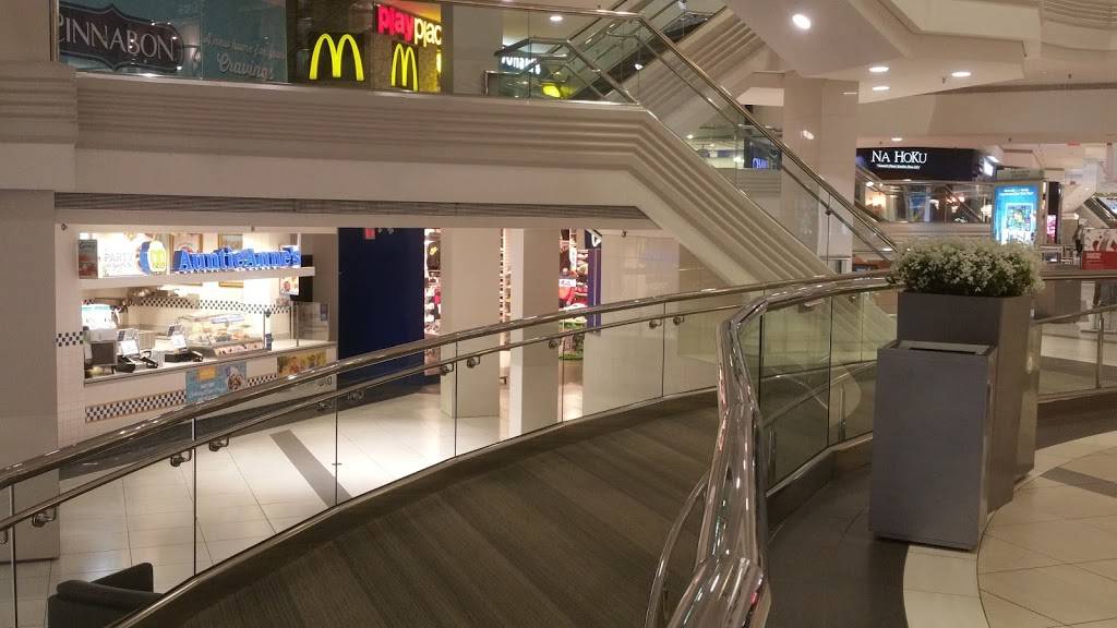 Auntie Annes | cafe | 5 Woodfield Mall, Schaumburg, IL 60173, USA | 8476196844 OR +1 847-619-6844