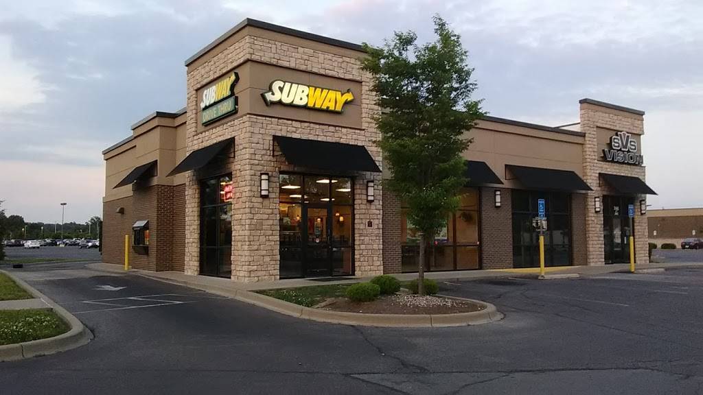 Subway | restaurant | 748 Eastern Blvd Suite 100 Eastern Commons SC, Clarksville, IN 47129, USA | 8122880734 OR +1 812-288-0734