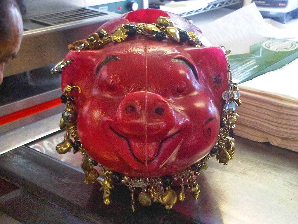 Marathon Gas Station | bakery | 945 5th St, Miami Beach, FL 33139, USA | 3055317934 OR +1 305-531-7934