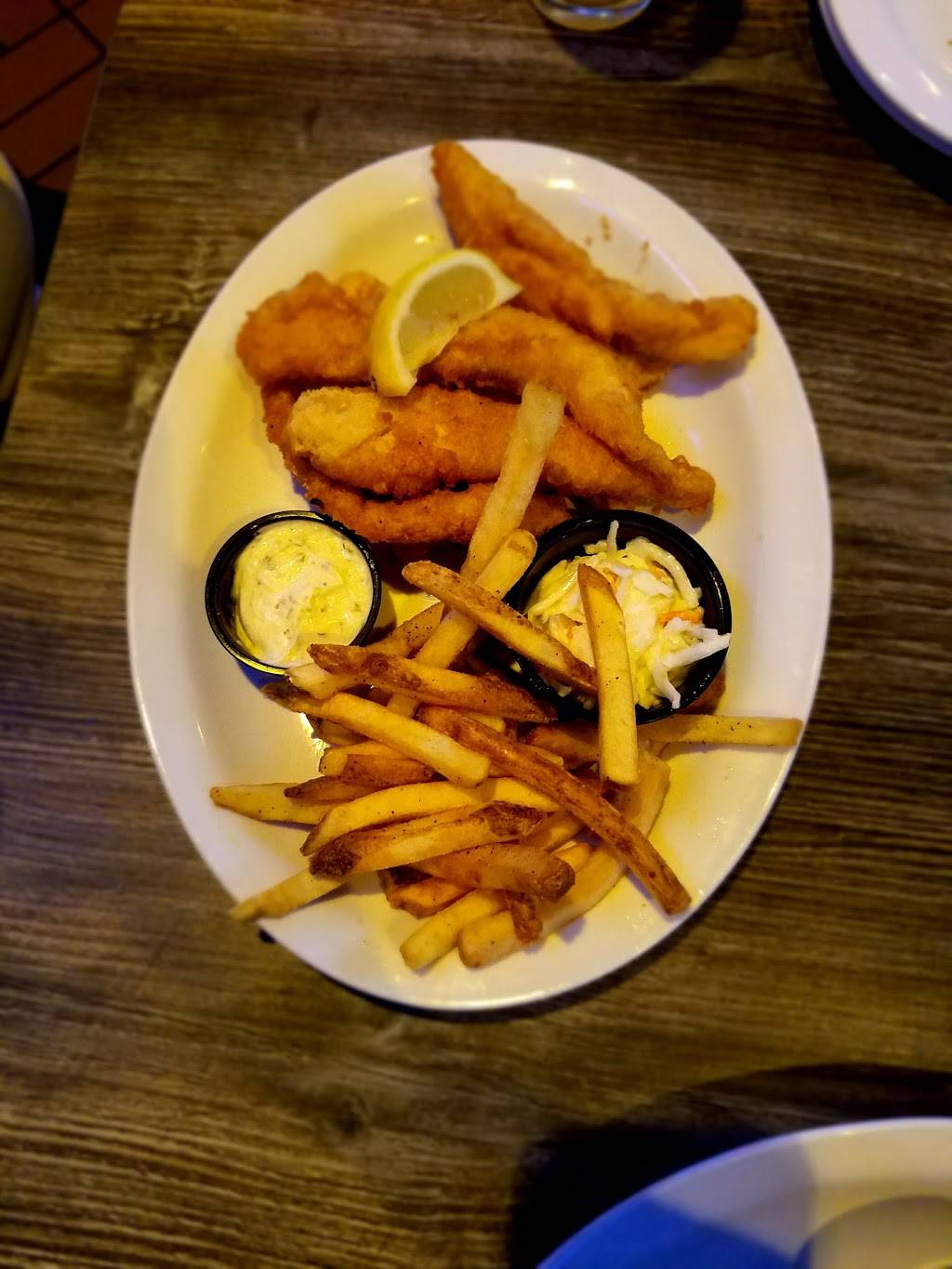 Millers Ale House - Woodbridge | restaurant | 350 U.S. 9 N, Woodbridge, NJ 07095, USA | 7328556590 OR +1 732-855-6590