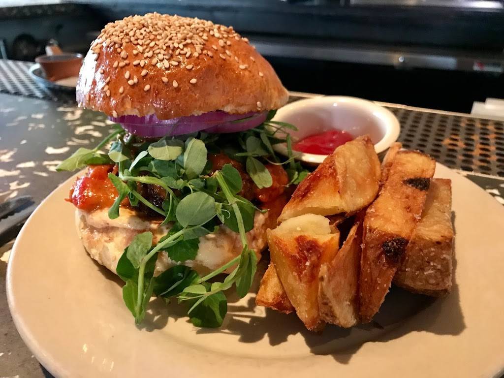 Short & Main | restaurant | 36 Main St, Gloucester, MA 01930, USA | 9782810044 OR +1 978-281-0044